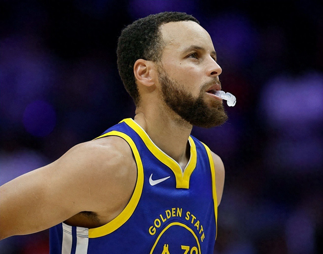 华体会app下载-转折点金州勇士临场应变，CBA季后赛冲刺阶段攻防权衡，更衣室稳定，赛季目标并未改变的简单介绍